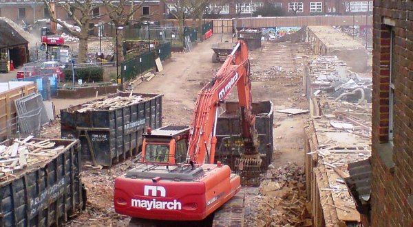 Maylarch Excavator at work on Wornington Green site